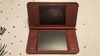 Nintendo DS XL Rosso con Giochi Preinstallati