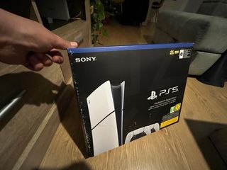 PS5 Edición Digital + 2 Mandos