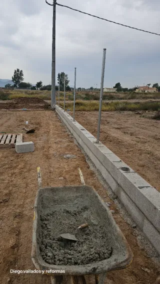 Vallados de parcelas todo tipo de cerramientos.