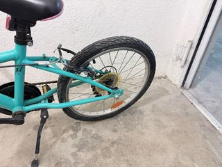 Bicicleta infantil color turquesa