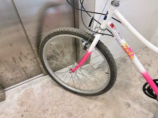 Bicicleta Montaña Niña/Mujer Rosa y Blanca