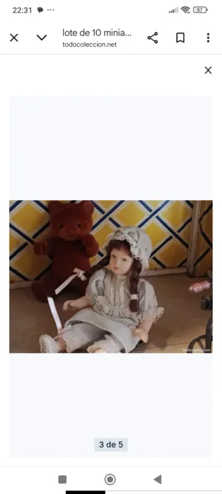 Set di bambole e mobili per casa delle bambole