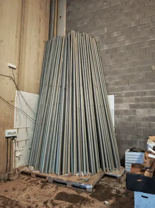 Tubos de invernadero metálicos