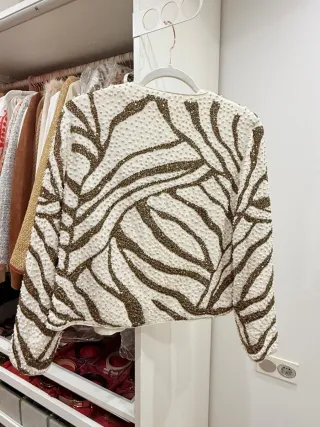 Chaqueta Uterqüe Abalorios