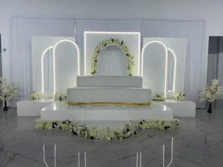Se vende trono para bodas.