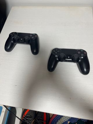 2 Mandos PS4  con 2 joysticks para reparar