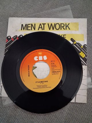 Men At Work lote 2 singles vinilo