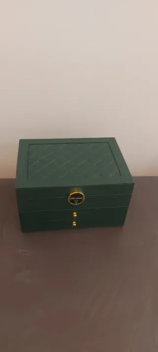 Portagioie grande verde con scomparti