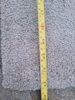 Alfombra Ikea gris. Medidas 133 x 77