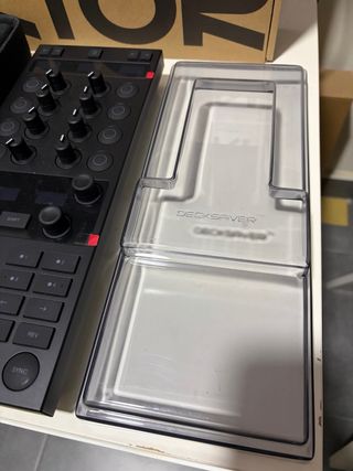 Controlador DJ Traktor X1 MK3 + Funda
