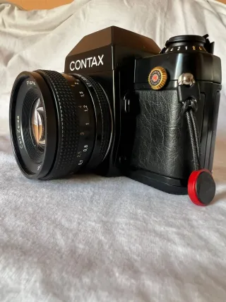 Contax RTS II + Zeiss Planar 50mm