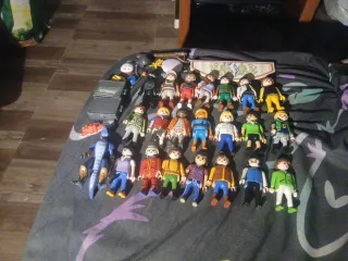 Lote 21 figuras Playmobil con accesorios Todos 13€