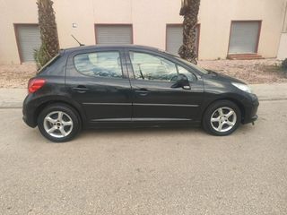Peugeot 207 1.4 HDI