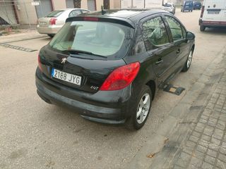 Peugeot 207 1.4 HDI