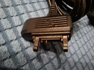 Sony Ericsson Z310i liberado + batería + cargador