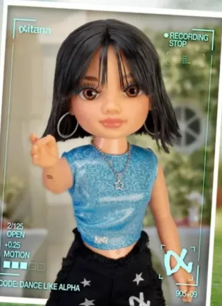 Nancy Aitana Cantante Famosa Muñeca