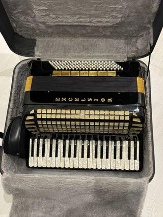 Acordeón Excelsior 950
