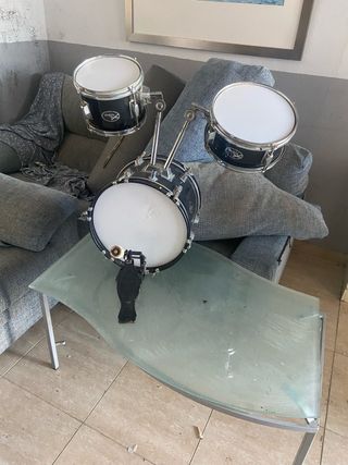 Batería de percusión infantil