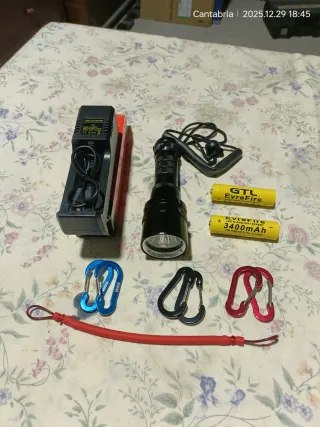 Linterna led pesca submarina