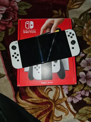 Nintendo Switch OLED Bianco/Nero