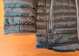 Chaqueta Nike de Plumas gris