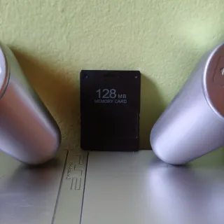 PlayStation 2 Slim Argento con 2 controller