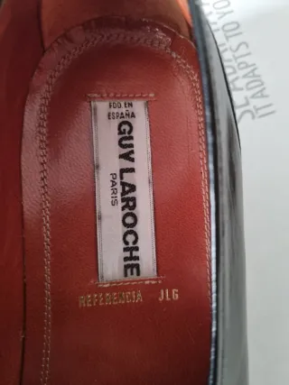 Mocasines Guy Laroche negros con caja