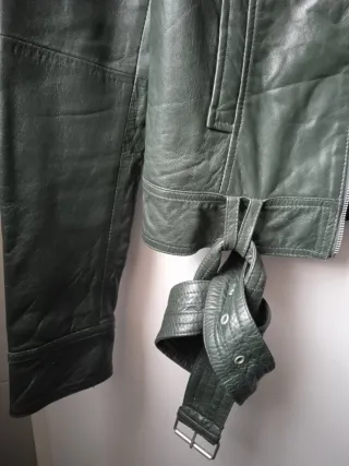 Chaqueta Cuero Verde TRF