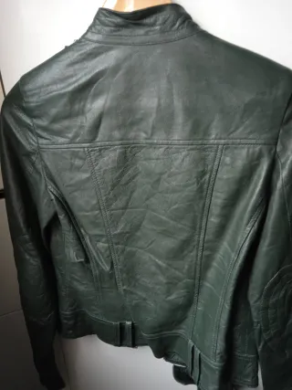 Chaqueta Cuero Verde TRF