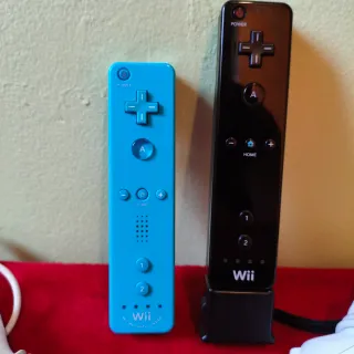 2 Controller Wii Nintendo e 2 nunchuck
