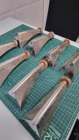 Patas metálicas para muebles