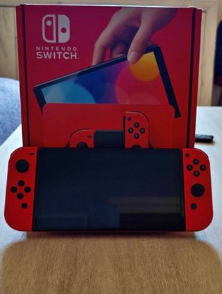 Nintendo Switch OLED Rossa