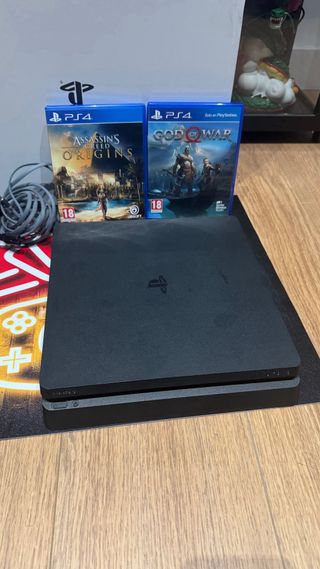 PS4 (PlayStation 4) Negra + 2 Juegos