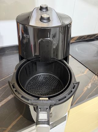 Freidora de aire Silvercrest negra