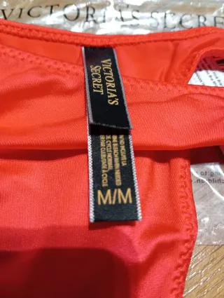 Tanga Victoria's Secret con pedrería