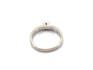 anillo oro 10k con piedra con diamante