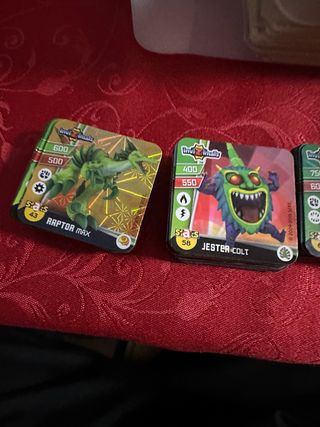 Lote 81 Imanes Invizimals