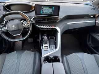 Peugeot 3008 225 e-EAT8 Allure Pack