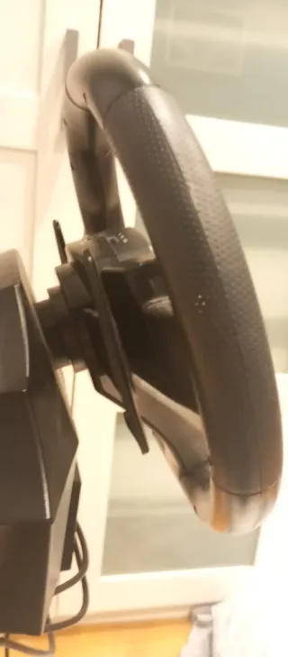 Volante HORI PS4/PS5/PC con scatola originale