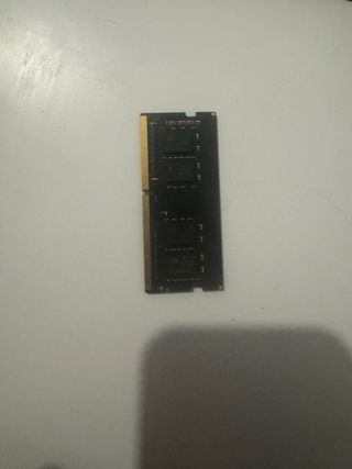 SODIMM DDR4 4GB 3200MHz - novo