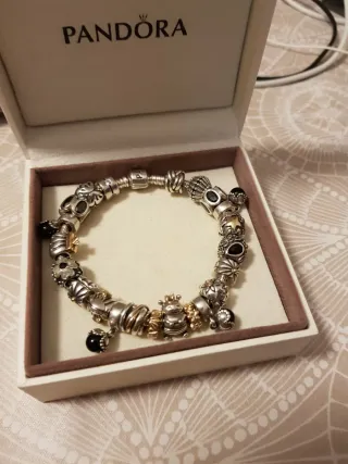 Pulsera Pandora con charms
