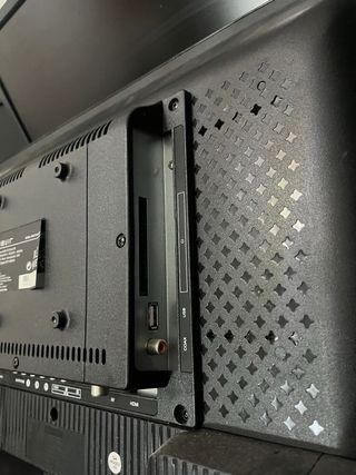 TV Nevir 24” LED HD Ready (Con mando) Sin patilla