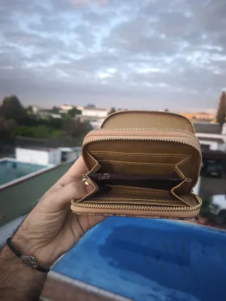 Cartera Corkcho corcho estampado floral