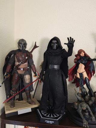 Hot Toys Star Wars Kylo Ren Figura