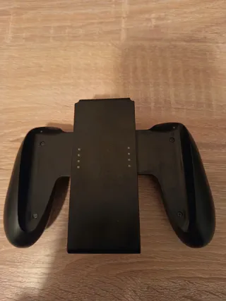 Nintendo Switch blu e rosso