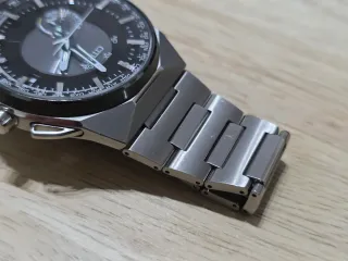 Citizen F100 reloj titanio EcoDrive Satellite Wave