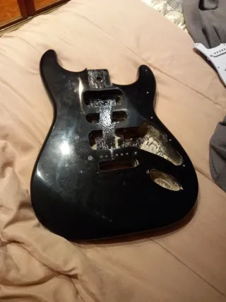 Cuerpo vacío stratocaster 39 euros