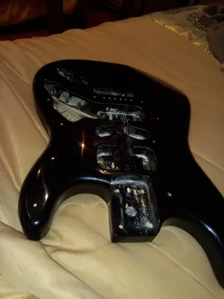 Cuerpo vacío stratocaster 39 euros