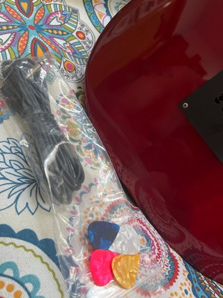 stratocaster roja intenso recien calibrada