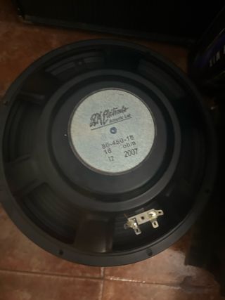 Lote altavoces sin funcionar estan dañados 40 euro